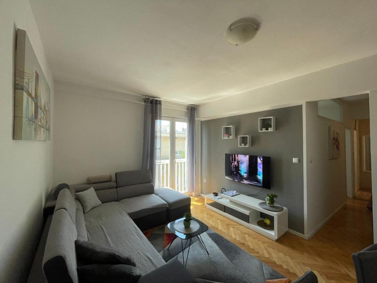 Tina Apartment Zadar Bagian luar foto