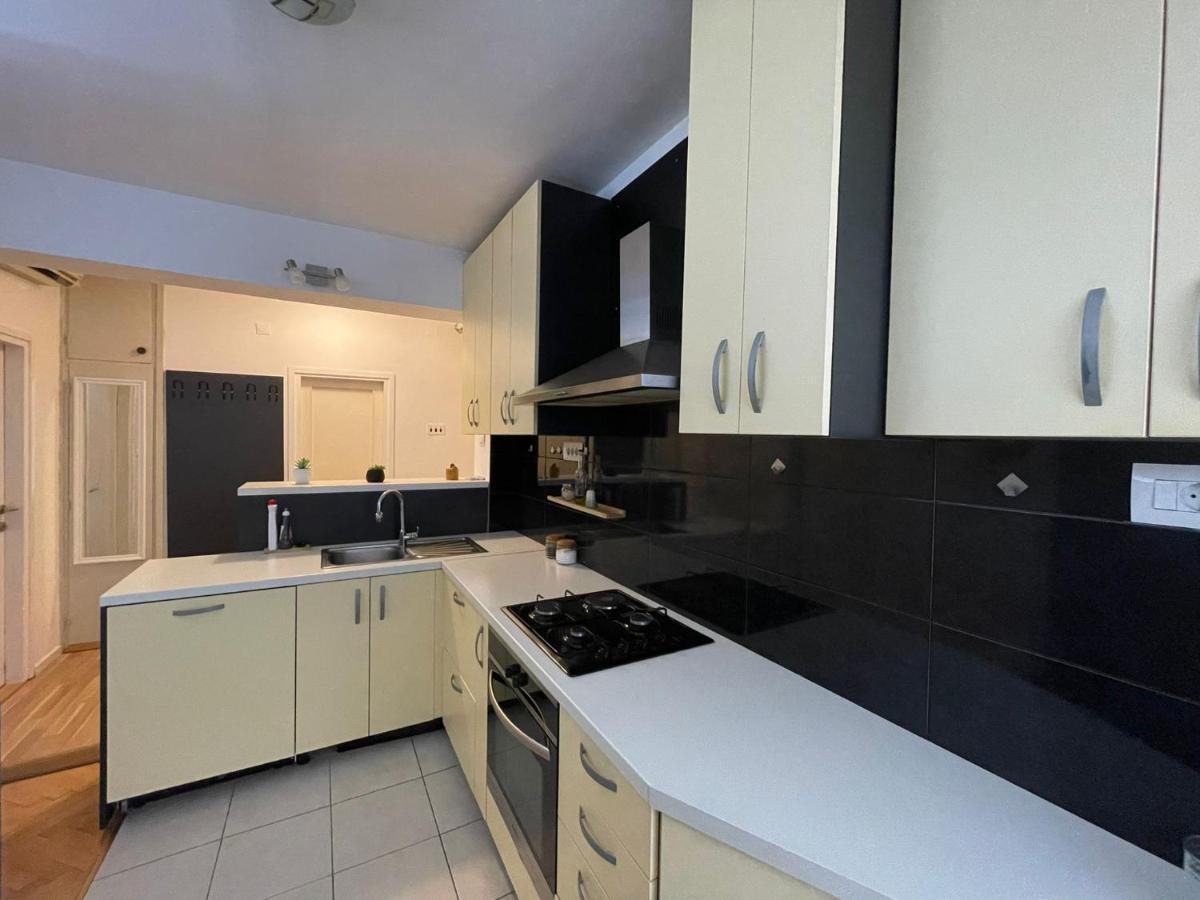 Tina Apartment Zadar Bagian luar foto